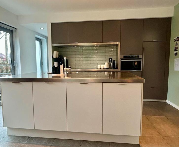 Moderne keuken, compleet of in delen te koop, Huis en Inrichting, Keuken | Complete keukens, Gebruikt, Enkelwandige keuken, Grijs