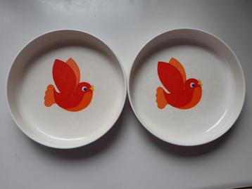 kinderborden beschikbaar voor biedingen