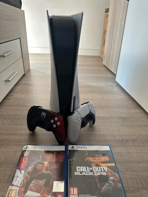 Ps5 met 2 controller en 2 games, Games en Spelcomputers, Spelcomputers | Sony PlayStation 5, Zo goed als nieuw, Ophalen