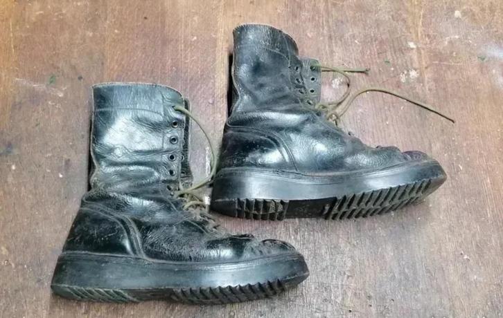 Bottes saut parachutiste militaire botetap, Collections, Objets militaires | Général, Envoi