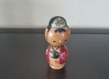 Leuke Sosaku Kokeshi beschikbaar voor biedingen