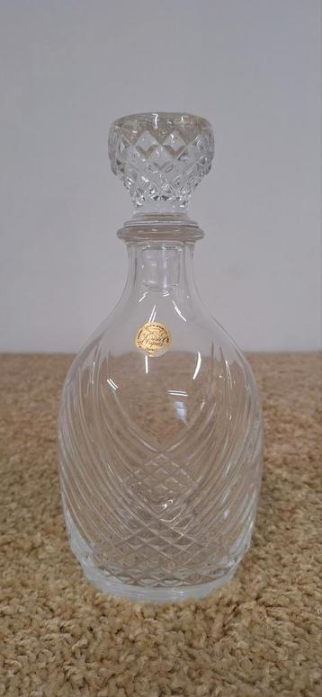 Kristallen karaf beschikbaar voor biedingen