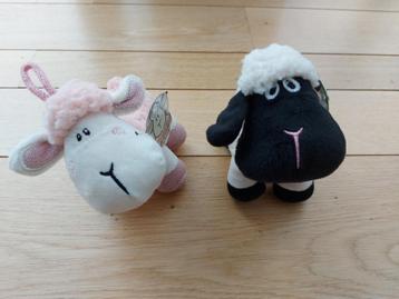 Lot de 2 peluches Daisy le mouton