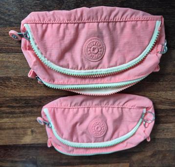 2 pennenzakken Kipling beschikbaar voor biedingen