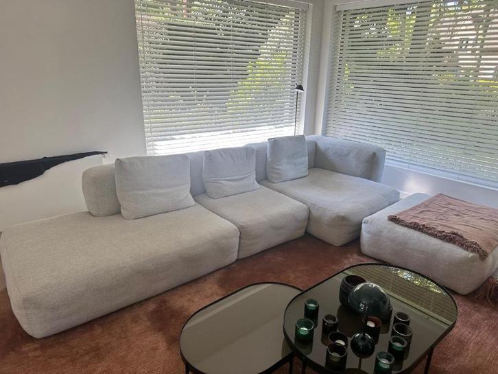 HAY Mags sofa - 326 cm breed – met chaise longue & poef, Huis en Inrichting, Zetels | Zetels, Gebruikt, Hoekbank, Vierpersoons of meer