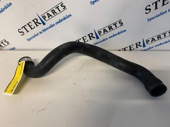 Radiateurslang van een Mercedes E-Klasse, Auto-onderdelen, Airco en Verwarming, Mercedes-Benz, Gebruikt, 3 maanden garantie, Ophalen of Verzenden