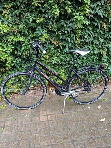 Damesfiets Olympia beschikbaar voor biedingen