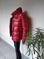 Magnifique manteau femme rouge, Vêtements | Femmes, Vestes | Hiver, Taille 38/40 (M), Porté, Rouge, Envoi