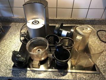 Extracteur de jus Omega VSJ843 - Argenté beschikbaar voor biedingen