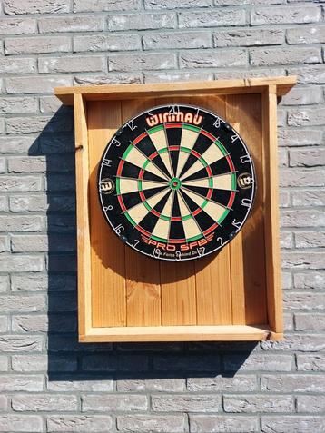 Dartbord in Douglas kabinet, Enlèvement, Comme neuf, Cible de fléchettes