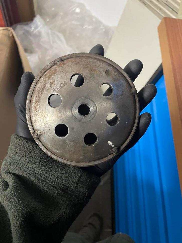 Piaggio/gilera koppelingshuis, Fietsen en Brommers, Brommeronderdelen | Scooters, Gebruikt, Piaggio, Ophalen of Verzenden