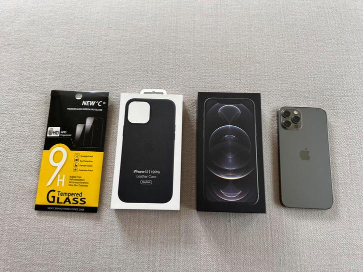 iPhone 12 Pro Graphite 128 GB + accessoires, Telecommunicatie, Mobiele telefoons | Hoesjes en Screenprotectors | Apple iPhone