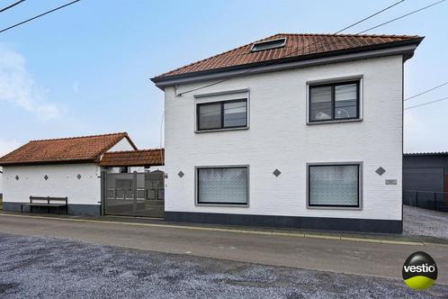 Huis te koop in Bilzen-Hoeselt, Immo, Huizen en Appartementen te koop, Vrijstaande woning, E