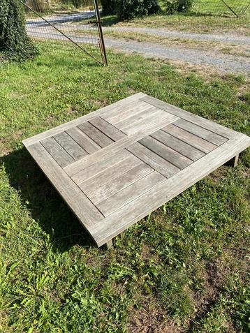 Tuin salontafel  155 x 155 x 30 cm beschikbaar voor biedingen
