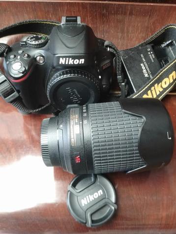 Nikon D5100 met nikkor 55-200 ED VR  beschikbaar voor biedingen