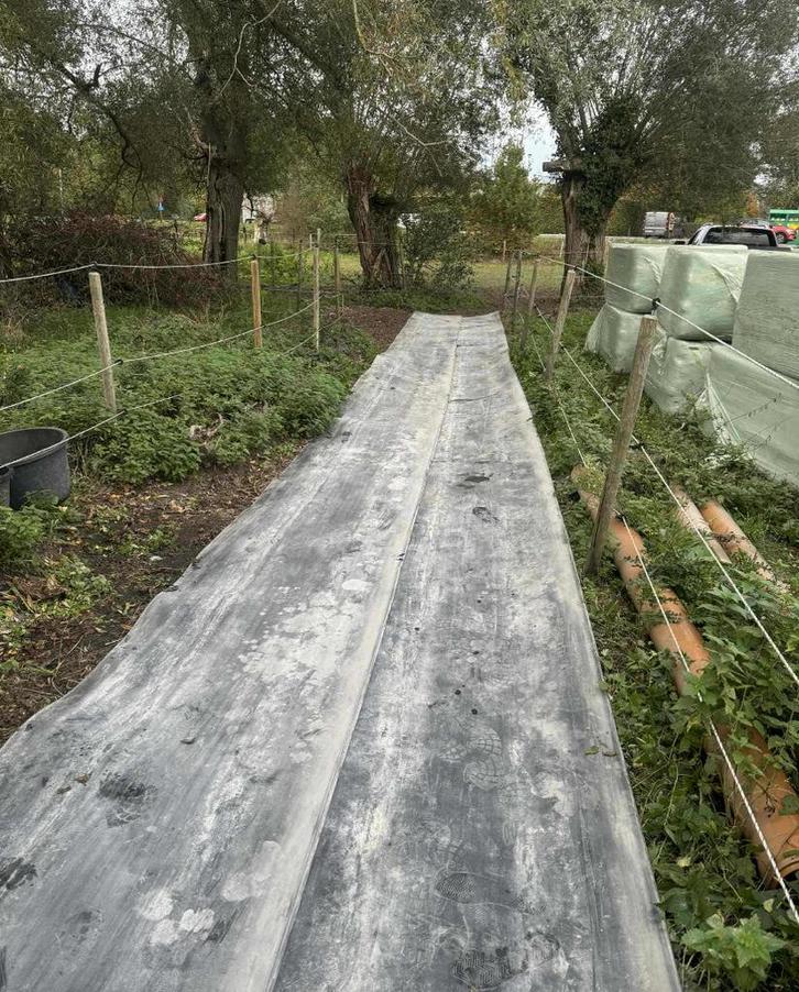 Rubber matten, stalmatten, paddock matten, Animaux & Accessoires, Box & Pâturages, Mise à l'étable, Pâturage, 4 chevaux ou poneys ou plus