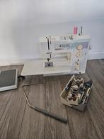 Bernina 1031 Uitstekende Staat Compleet, Hobby en Vrije tijd, Naaimachines en Toebehoren, Ophalen, Zo goed als nieuw, Naaimachine