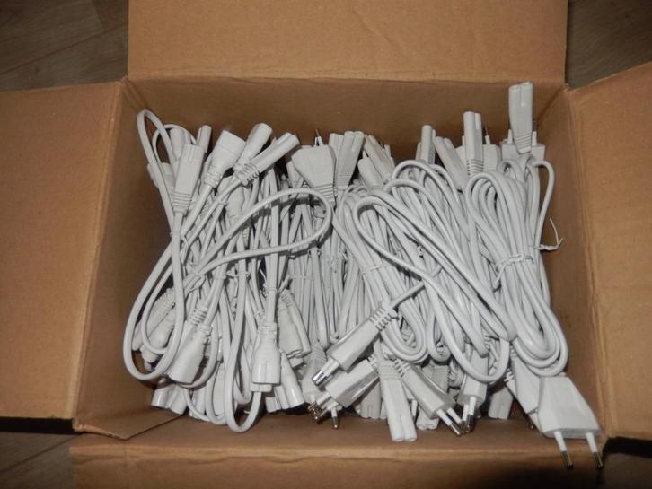 COMPUTERKABELS & FICHES, Informatique & Logiciels, Pc & Câble réseau, Comme neuf, Enlèvement ou Envoi