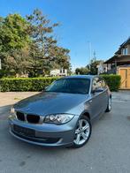 Bmw 120i navi / Airco/ pano 170pk, Auto's, BMW, 4 cilinders, Bedrijf, Grijs, Euro 4