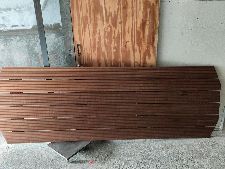 Bankirai schraag ( tafelblad), Tuin en Terras, Tuinmeubel-accessoires, Ophalen