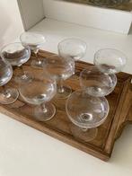 9 coupes à champagne vintage en verre gravé, Enlèvement ou Envoi