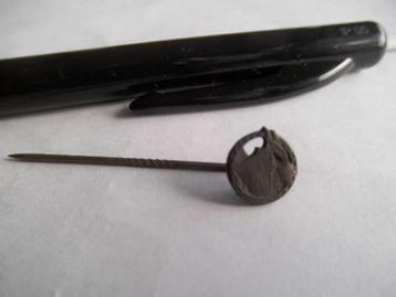 Kriegsmarine Duits pin Abzeichen Blockadebrecher am Nadel  beschikbaar voor biedingen