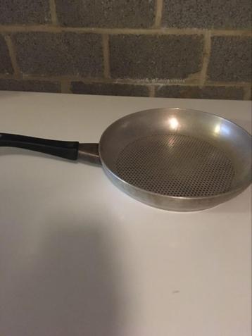 Braadpan beschikbaar voor biedingen