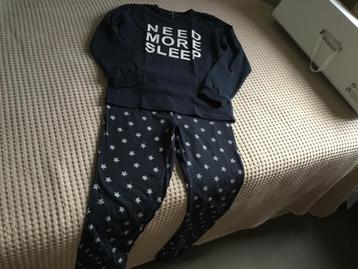 2 pyjama’s voor jongens voor 11 € beschikbaar voor biedingen
