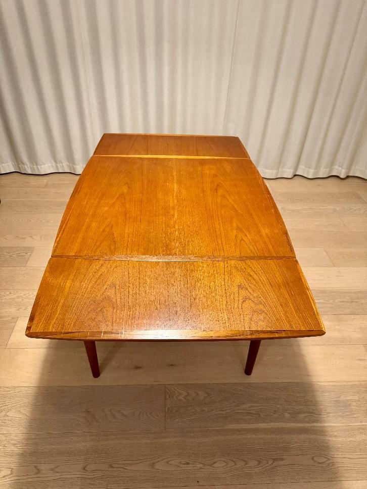 Vintage eettafel / speeltafel / tafel Hundevad, Huis en Inrichting, Tafels | Eettafels, Gebruikt, 50 tot 100 cm, 100 tot 150 cm