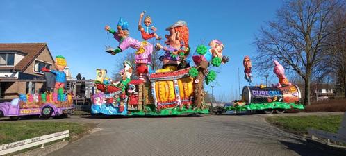 Polyester carnavalswagen, Hobby en Vrije tijd, Feestartikelen | Verhuur, Zo goed als nieuw, Ophalen