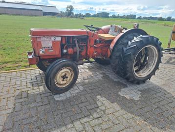 Renault 70 Smalspoortractor beschikbaar voor biedingen