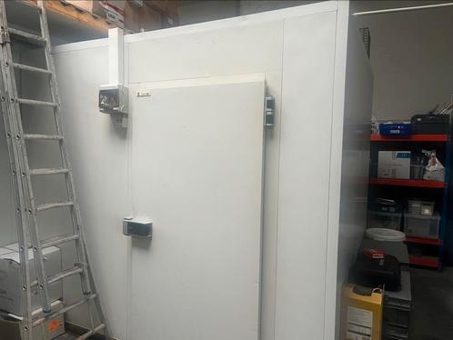 Entrepôt frigorifique Isocab avec moteur et évaporateur, Articles professionnels, Horeca | Mobilier & Aménagement, Autres types