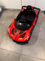 Mooie elektrische speelgoedauto, Kinderen en Baby's, Ophalen, Afstandsbediening