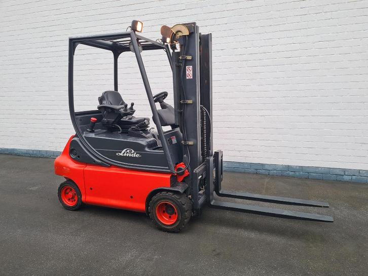 Heftruck Linde E20P elektrisch, Zakelijke goederen, Machines en Bouw | Heftrucks en Intern transport, Heftruck, Elektrisch, 1000 tot 2000 kg