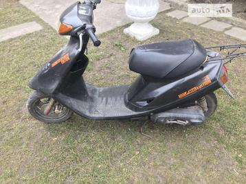 GEZOCHT: Yamaha Jog scooter 1990 tot 2006 alles aanbieden beschikbaar voor biedingen