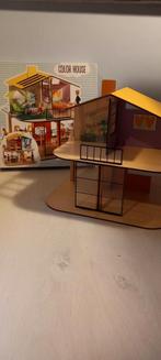 djeco maison de poupées + accessoires et personnages, Kinderen en Baby's, Speelgoed | Poppenhuizen, Ophalen, Gebruikt, Poppenhuis