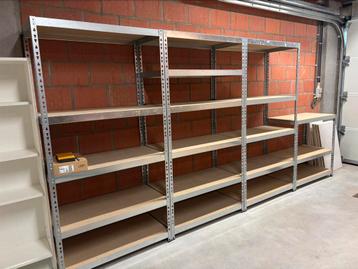 Opbergrekken beschikbaar voor biedingen