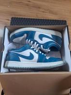 Jordan 1 low industrial blue, Kleding | Heren, Schoenen, Blauw, Ophalen of Verzenden, Zo goed als nieuw, Sneakers