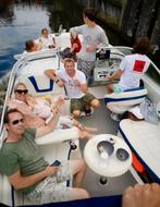 Boot Bayliner 219 Deckboat, Ophalen, Gebruikt, Binnenboordmotor, 6 meter of meer