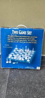 Jeu d'échecs en verre., Enlèvement ou Envoi