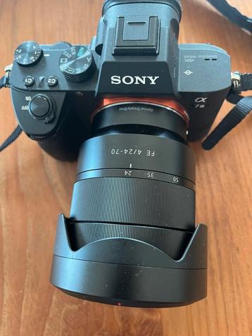 Sony alpha 7 III + Sony FE 24-70mm F/4.0 ZA OSS ZEISS Vario beschikbaar voor biedingen