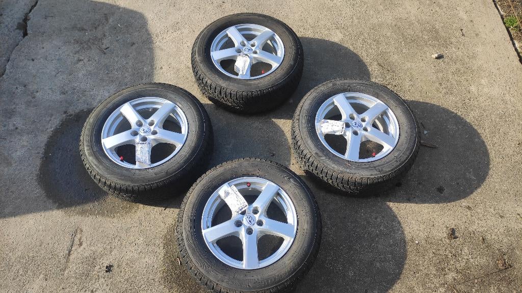 Subaru XV velgen met winterbanden, Auto-onderdelen, Ophalen, Velg(en), 16 inch, Winterbanden