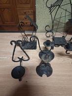 SMEEDIJZEREN KAPELLETJES EN KANDELAARS, Ophalen