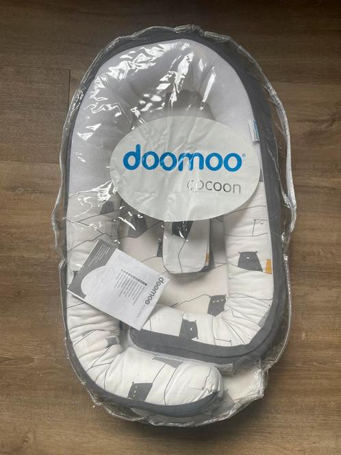 Doomoo Cocoon, Kinderen en Baby's, Wipstoeltjes, Zo goed als nieuw, Ophalen of Verzenden
