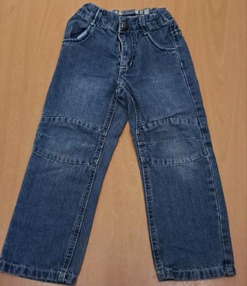 ¤ Jeans (taille 98)