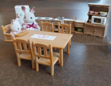 Sylvanian Families - Cuisine, frigo, armoire, four, table beschikbaar voor biedingen