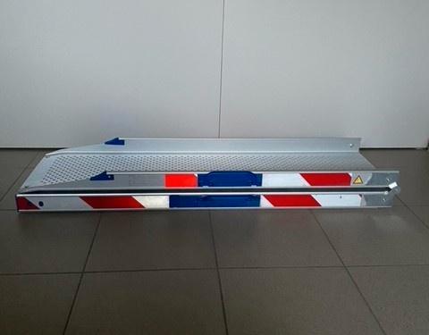 telescopische oprijgoot, Diversen, Rolstoelen, Zo goed als nieuw, Inklapbaar, Ophalen