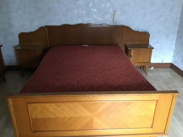 complete slaapkamer beschikbaar voor biedingen
