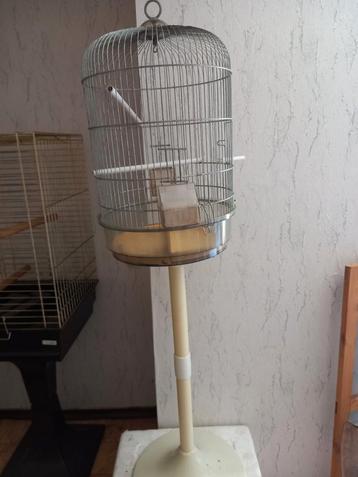 Vogelkooi beschikbaar voor biedingen