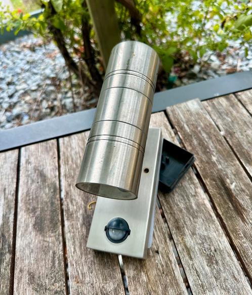 Buitenlamp met bewegingssensor grijs., Tuin en Terras, Buitenverlichting, Netvoeding, Ophalen